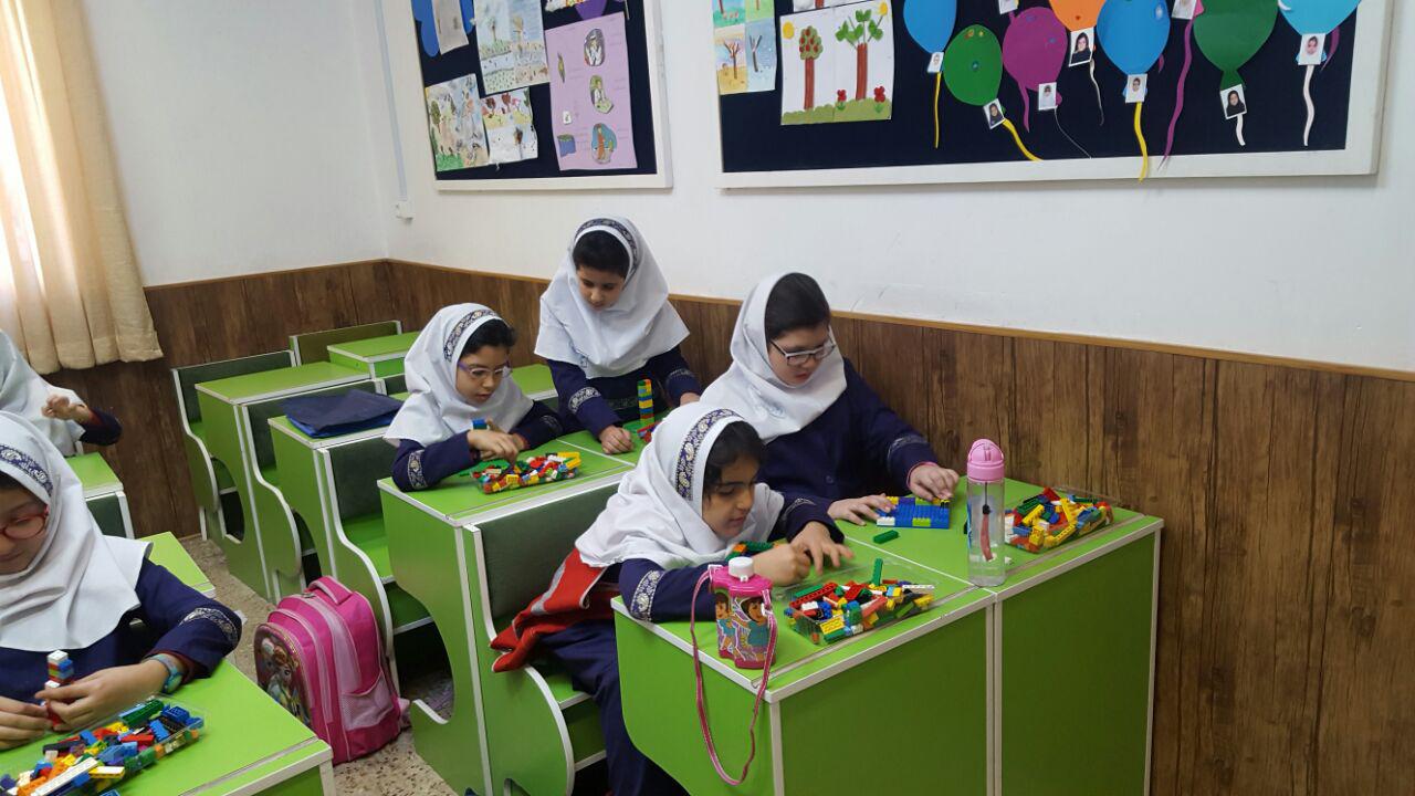 فعالیت های لگوی آموزشی دی ماه دانش آموزان باران اندیشه